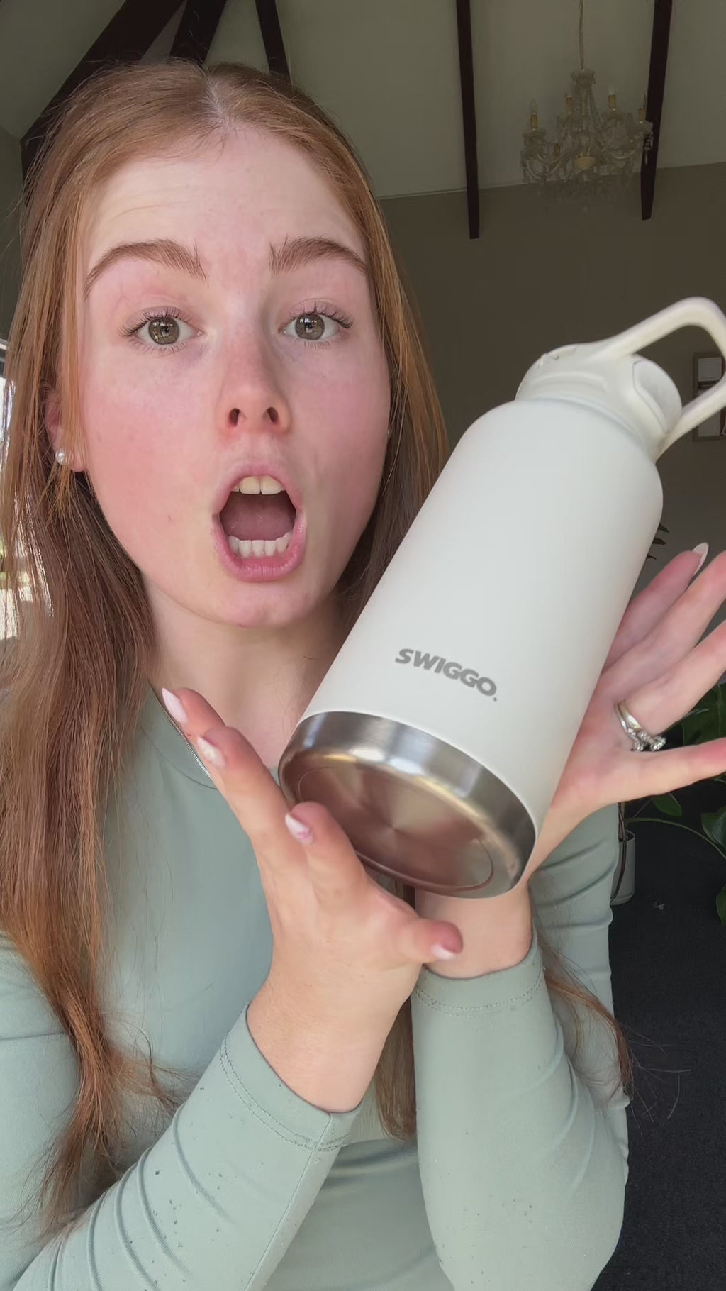 The Guzzlr Vacuum Insulated Water Bottle (with 2 lids)