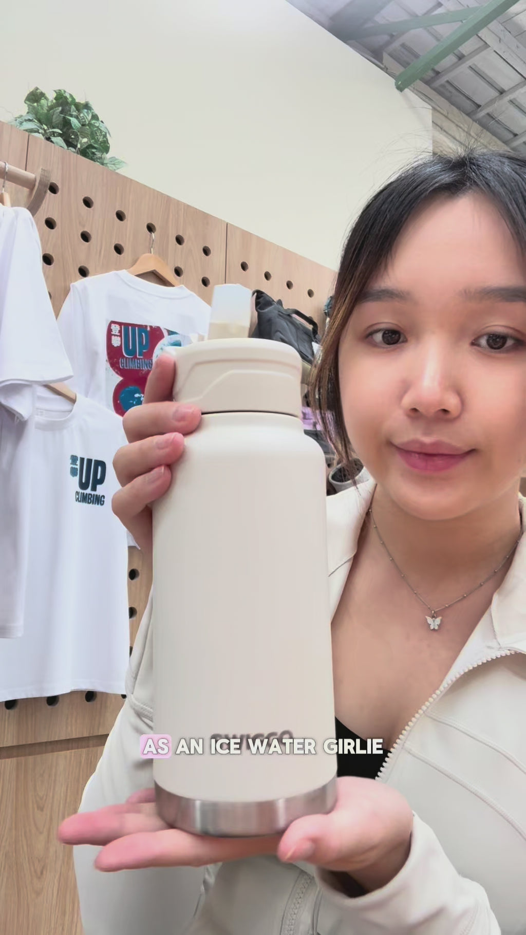 The Guzzlr Vacuum Insulated Water Bottle (with 2 lids)